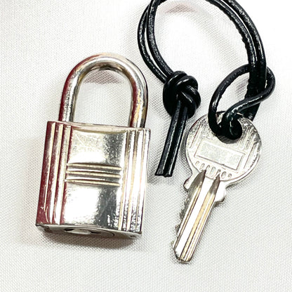 【中古美品】エルメス ピコタン PM ルージュカザック クレマンス