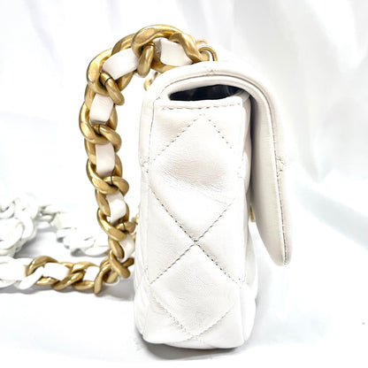 【中古A】CHANEL シャネル スモール マトラッセ チェーンショルダー ラムスキン ホワイト