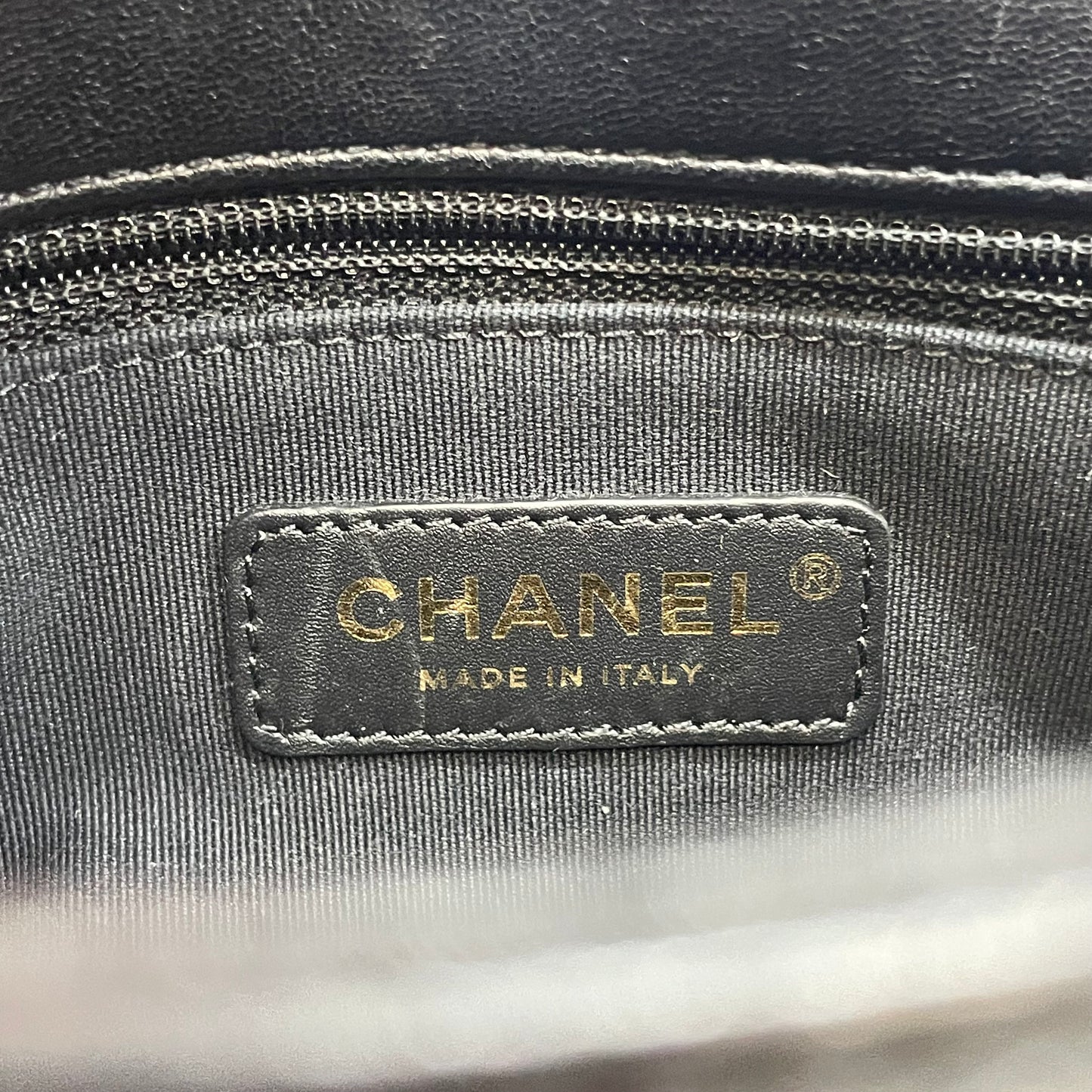 【中古B】CHANEL シャネル マトラッセ チェーンショルダーバッグ ラムスキン ブラック