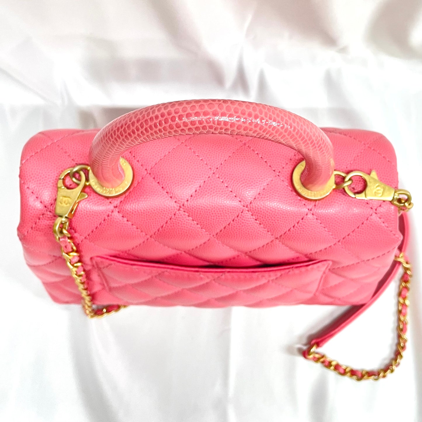 【中古美品】CHANEL シャネル マトラッセ チェーンショルダー キャビアスキン ピンク