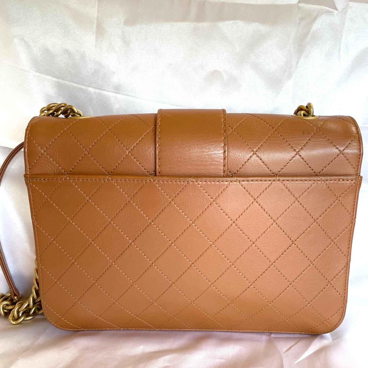 【中古B】CHANEL シャネル キルティング ショッピングチェーンバッグ  パイソンスキン マルチカラー