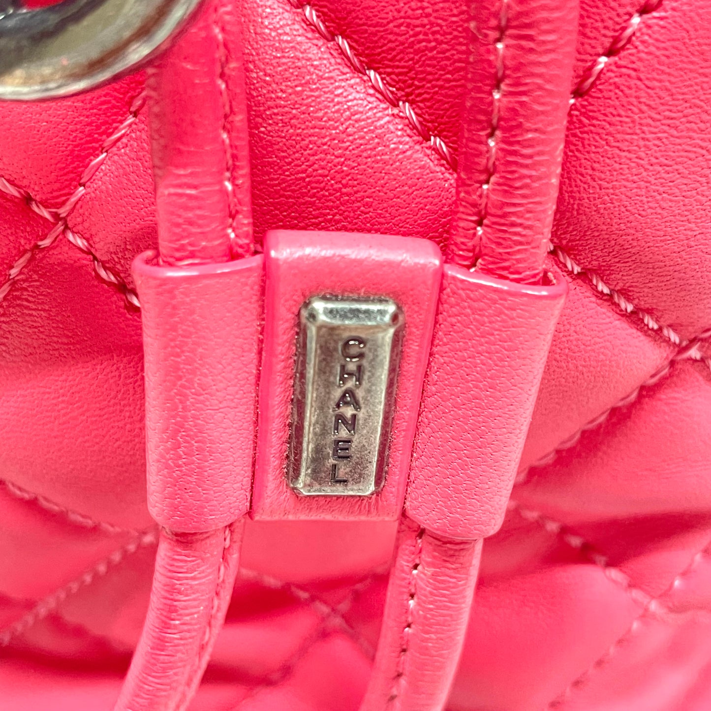【中古A】CHANEL シャネル 巾着 チェーンショルダー バケット ラムスキン ピンク