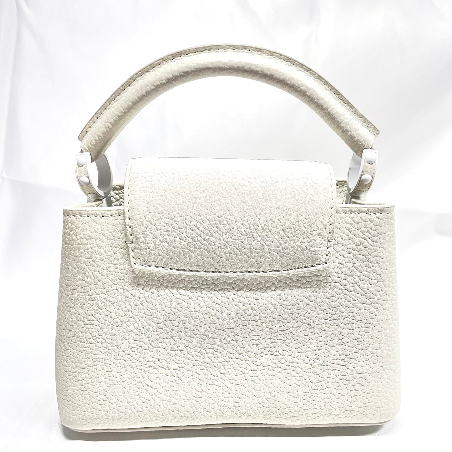 【中古美品】LOUIS VUITTON ルイヴィトン カプシーヌ ミニ ハンドバッグ トリヨンレザー ホワイト