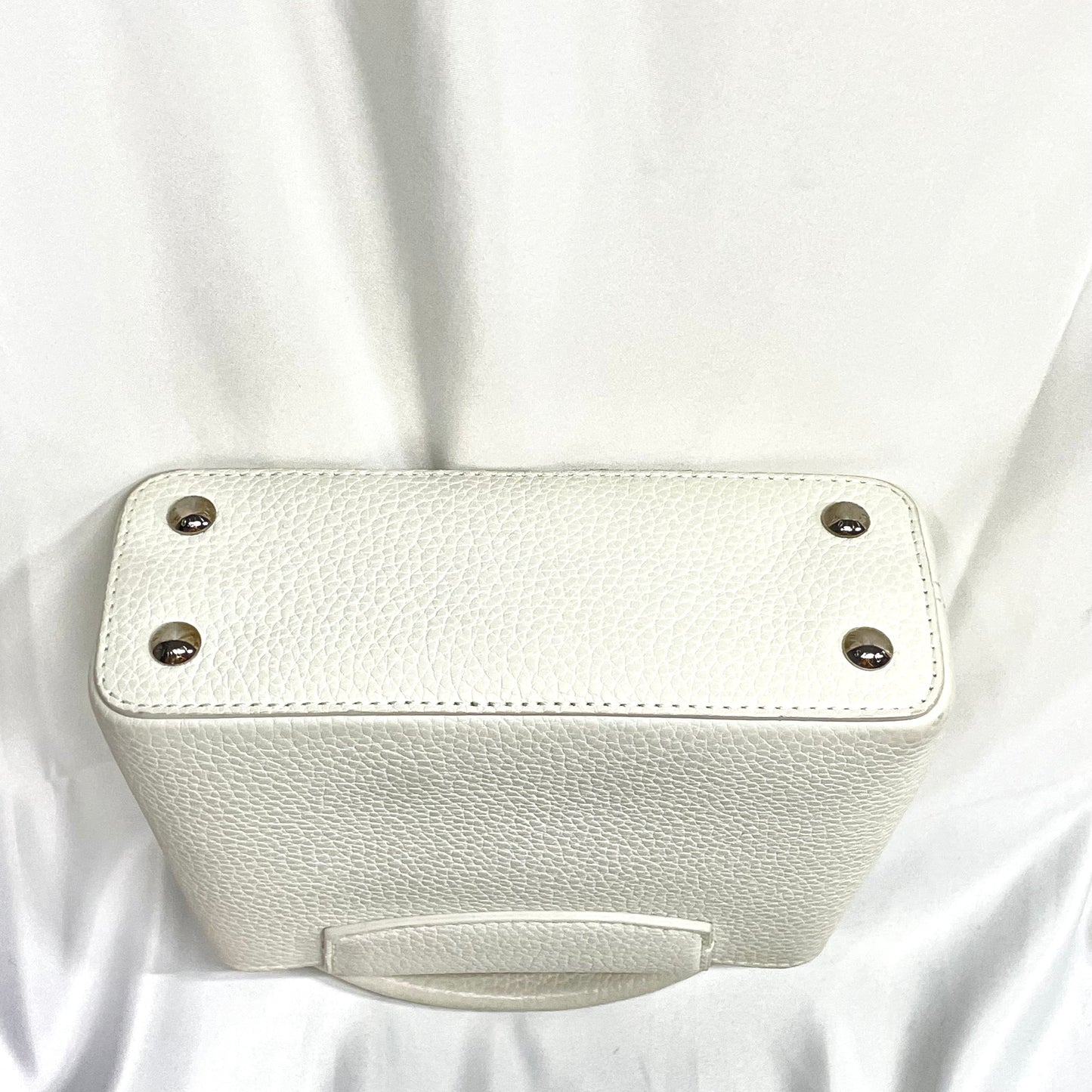 【中古美品】LOUIS VUITTON ルイヴィトン カプシーヌ ミニ ハンドバッグ トリヨンレザー ホワイト