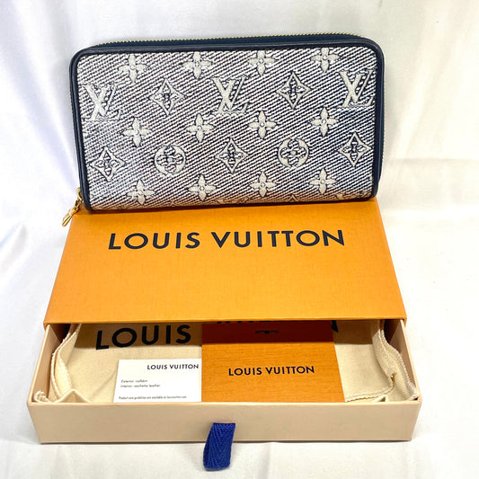 【中古美品】LOUIS VUITTON ルイヴィトン モノグラム ジャガード ラミネーテッド ジッピー ウォレット 長財布 M824687