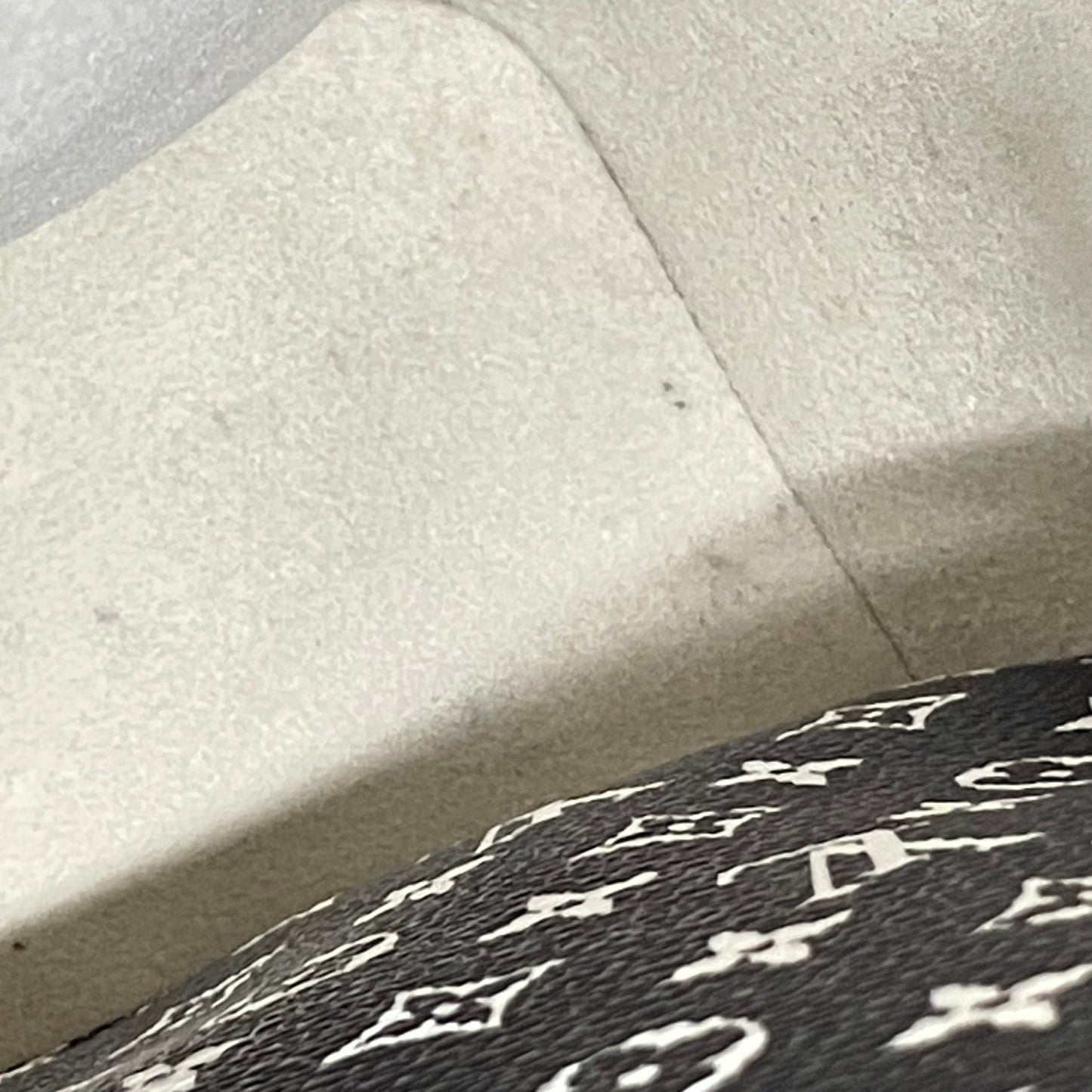 【中古B】LOUIS VUITTON ルイヴィトン モノグラム ジャングル ネオノエ ショルダー バケット バッグ 巾着 M44679